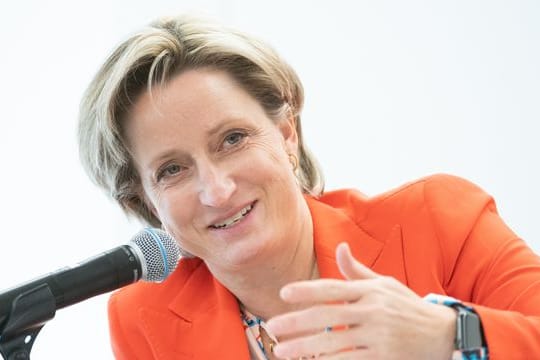 Nicole Hoffmeister-Kraut (CDU)