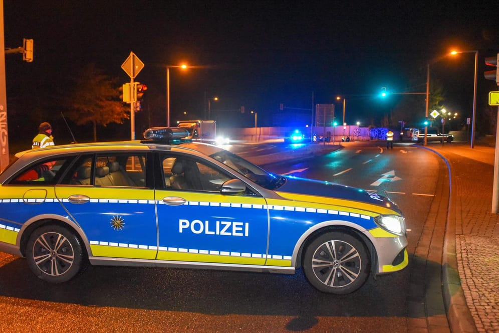 Polizeieinsatz in Leipzig (Archiv): Bei einer Kontrolle im Stadtteil Heiterblick erwischten die Beamten ein kriminelles Duo.