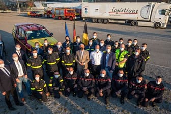 Französischer Hilfskonvoi stoppt in Stuttgart