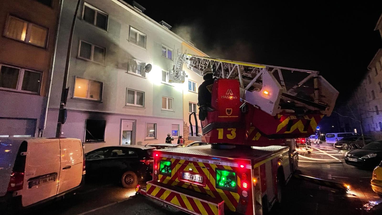 Einsatz in der Mallinckrodtstraße: Bei dem Feuer wurden zwei Personen verletzt.