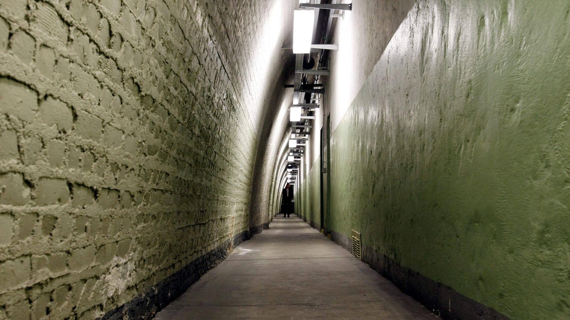 Blick in den Rothensteiner Bunker nahe Jena (Symbolbild): In Deutschland gibt es derzeit keine funktionstüchtigen öffentlichen Schutzräume mehr.