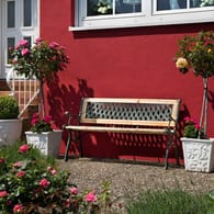 Schöne Gartenbänke für Garten und Balkon für mehr Entspannung und Ruhe.