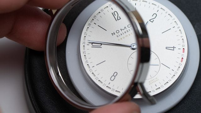 Mit dem Markenschutz für Uhren aus Glashütte soll für die insgesamt zehn Manufakturen eine neue Zeit anbrechen. Mit dem Markenschutz für Uhren aus Glashütte soll für die insgesamt zehn Manufakturen eine neue Zeit anbrechen.