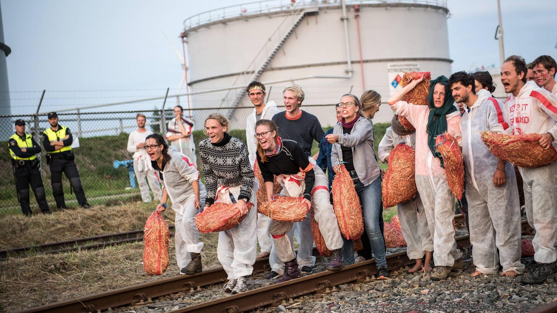 Protest gegen die Gasförderung in Groningen (Archivbild): Das größte Gasfeld Europas macht wegen großer Erdbebengefahr dicht.