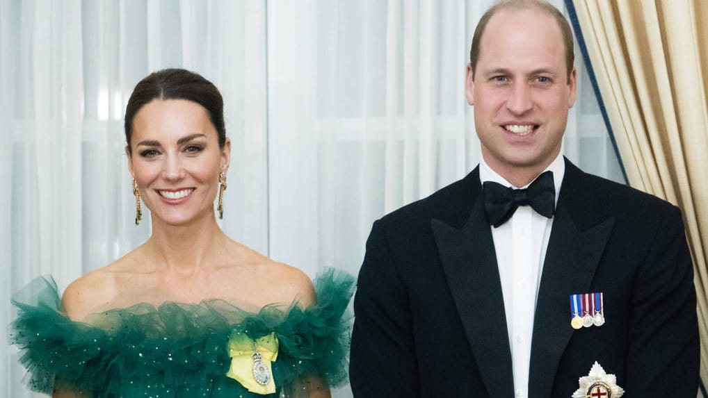 Am Abend des fünften Tages ihrer Reise wurden Kate und William zu einem Dinner empfangen.