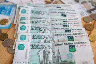 Gaslieferungen aus Russland müssen künftig in Rubel bezahlt werden.