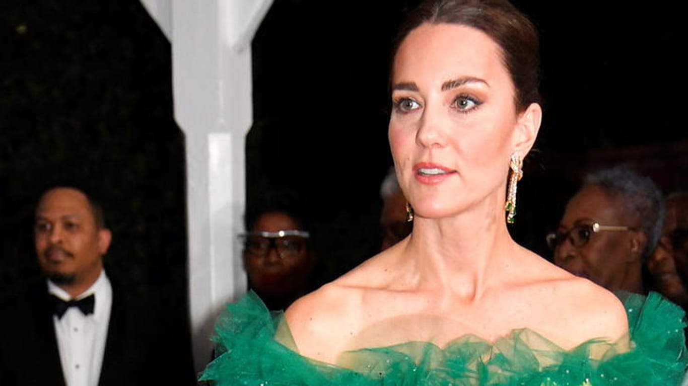 Herzogin Kate: Am fünften Tag der Karibikreise zeigte sie sich in einem grünen Tüllkleid bei einem Empfang.
