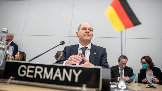 Bundeskanzler Scholz zu Beginn der Sitzung der G7-Staaten in Brüssel. Bundeskanzler Scholz zu Beginn der Sitzung der G7-Staaten in Brüssel.