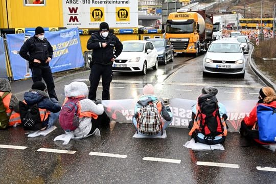 Straßenblockade in Stuttgart