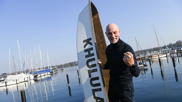 Schauspieler Licht baut umweltfreundliche Boote