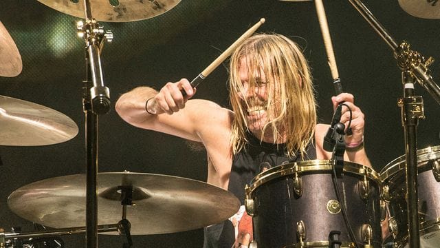 Schlagzeuger Taylor Hawkins starb mit nur 50 Jahren.