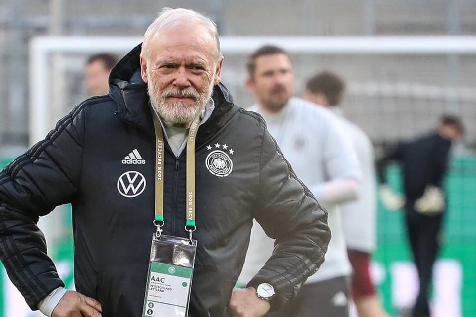 Hermann Gerland: Er ist aktuell Assistenztrainer der U21.