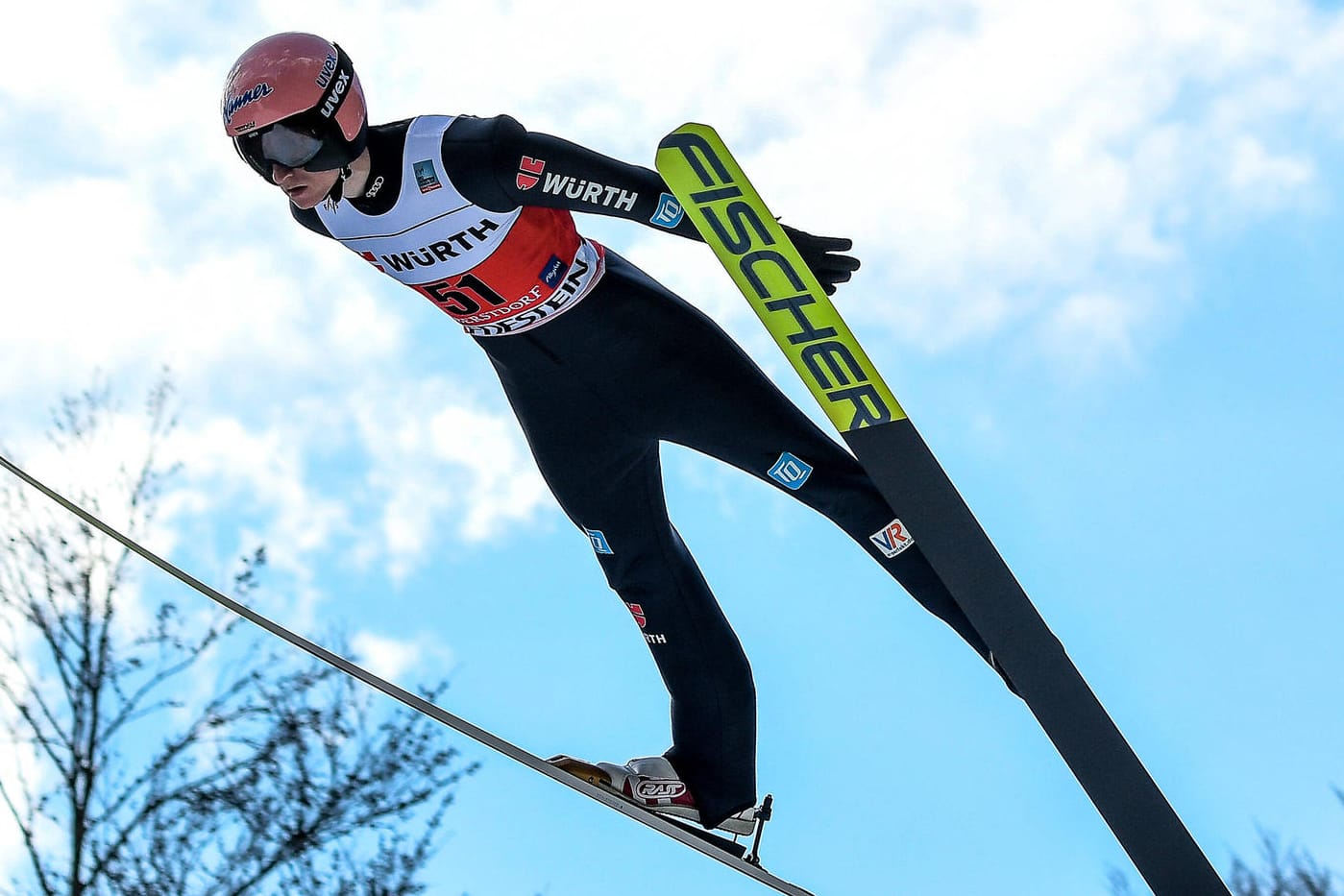 Karl Geiger: Der deutsche Skispringer zeigte Top-Leistungen im Teamspringen.