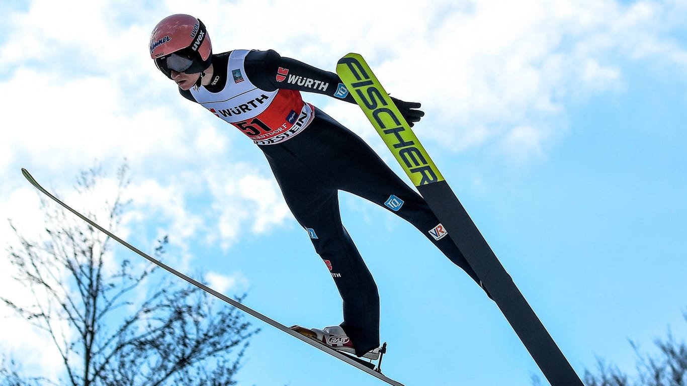 Karl Geiger: Der deutsche Skispringer zeigte Top-Leistungen im Teamspringen.