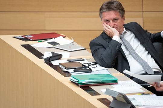 Baden-Württembergs Gesundheitsminister Lucha