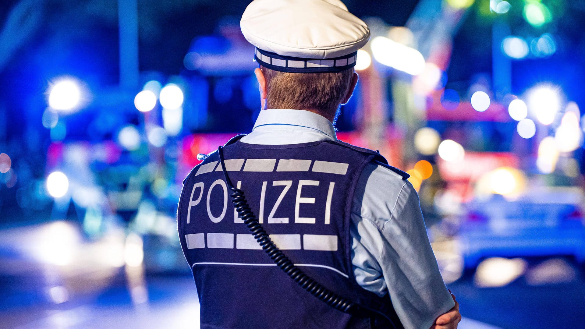 Polizeieinsatz in Ludwigsburg (Symbolfoto): Wegen eines Streits um mehrere Packungen Speiseöl war die Polizei im Einsatz. Polizeieinsatz in Ludwigsburg (Symbolfoto): Wegen eines Streits um mehrere Packungen Speiseöl war die Polizei im Einsatz.