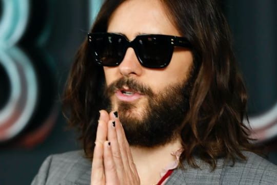 Schauspieler Jared Leto posiert beim Fotocall für den Film "Morbius".