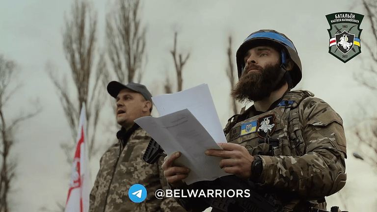 Kalinouski-Bataillon: Das belarussische Freiwilligen-Bataillon unterstützt offenbar die ukrainischen Streitkräfte bei der Verteidigung des Landes.