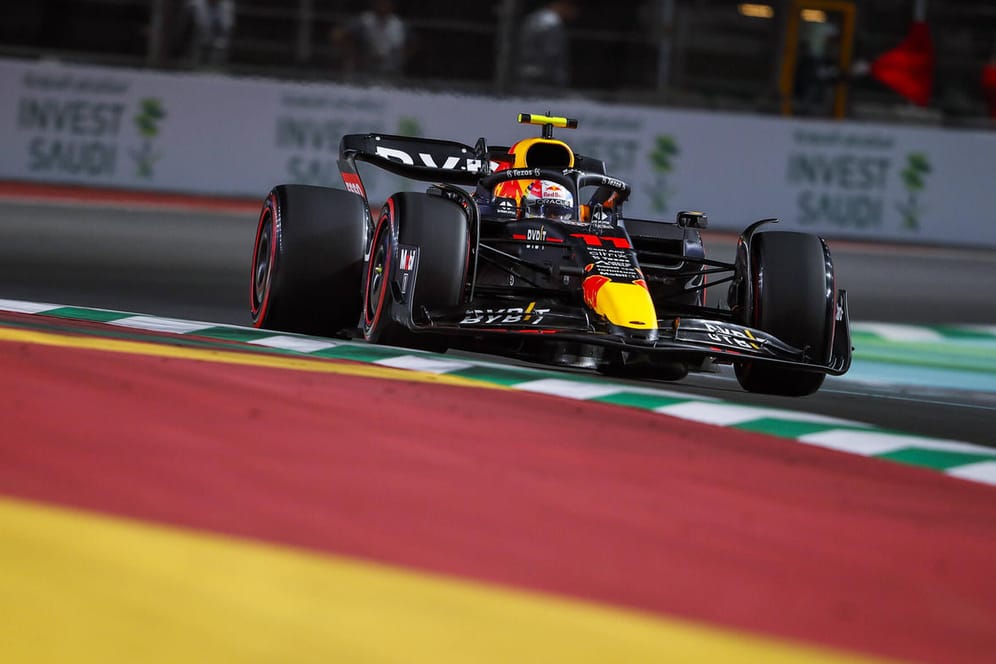 Sergio Perez: Der Red-Bull-Pilot fuhr in Saudi-Arabien zur ersten Pole seiner Formel-1-Karriere.