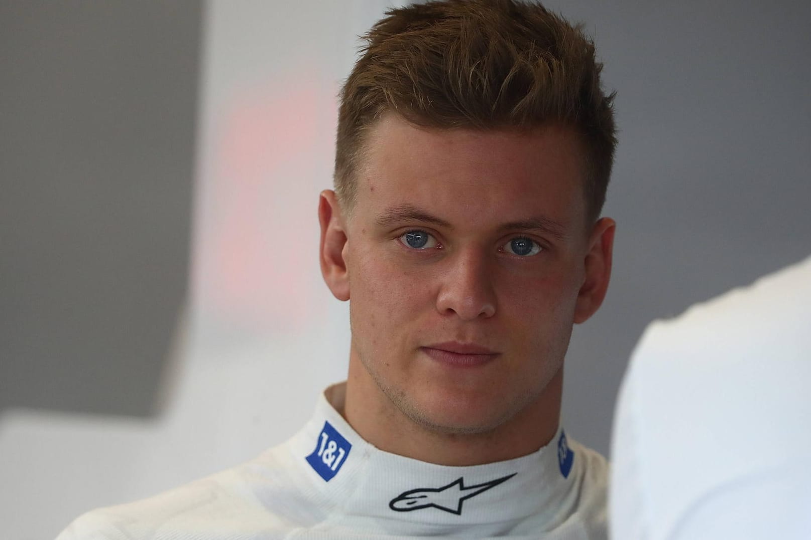 Mick Schumacher vor dem Qualifying in Dschidda: Der Haas-Fahrer fällt nach seinem Crash für das Rennen aus.