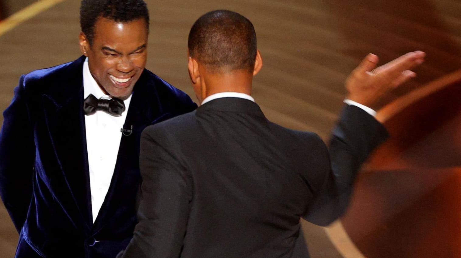 Chris Rock und Will Smith: Der Schauspieler schlägt dem Comedian plötzlich ins Gesicht.