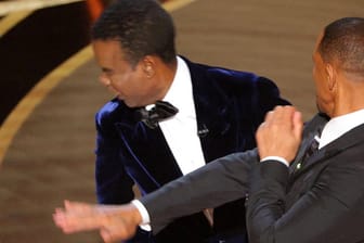 Oscars: Will Smith schlägt Chris Rock auf offener Bühne ins Gesicht.
