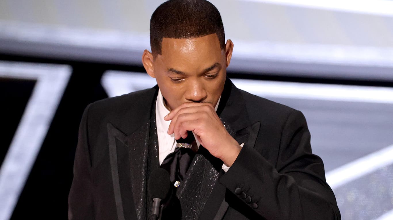 Will Smith nach der Ohrfeige: Bei seiner Rede bei den Oscars kämpft er mit den Tränen.