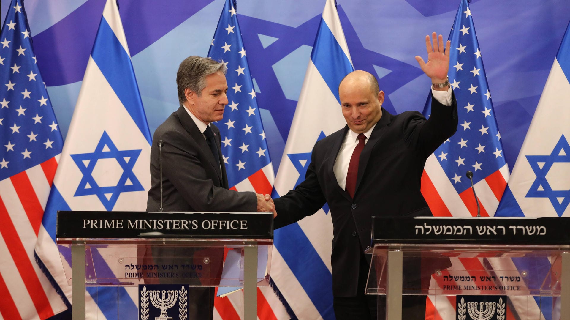 Anthony Blinken (l.) und Naftali Bennett: Der US-Außenminister und Israels Regierungschef haben sich am Sonntag getroffen. Anthony Blinken (l.) und Naftali Bennett: Der US-Außenminister und Israels Regierungschef haben sich am Sonntag getroffen.