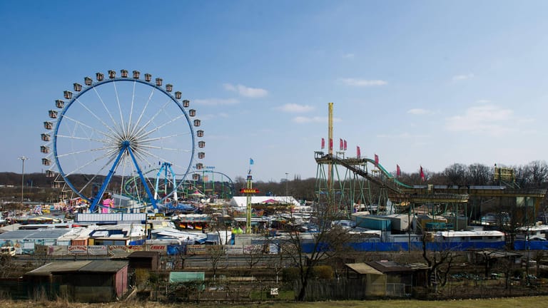 Frankfurter "Dippemess" (Archivbild): 180.000 Besucherinnen und Besucher hatten die letzte "Dippemess" im Herbst 2021 besucht.