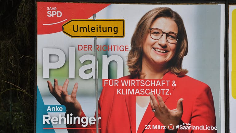 Wahlplakat von Anke Rehlinger: Die SPD setzte auf die Themen Industrie und Arbeitsplätze.