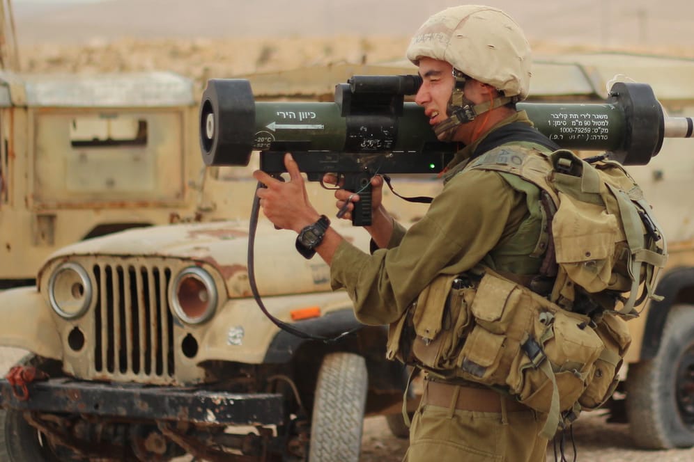 Israelischer Soldat mit einer RGW90 HH "Matador": Entwickelt wurde die Waffe 1999 von der Firma Dynamit Nobel Defence im nordrhein-westfälischen Burbach.