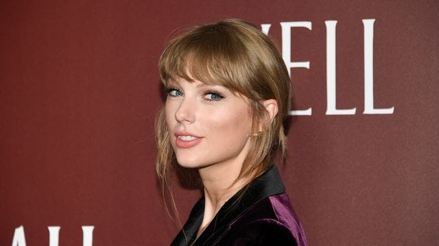 Die NYU verleiht Taylor Swift einen Ehrendoktortitel der bildenden Künste.