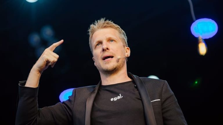 Oliver Pocher muss sich einer Behandlung unterziehen.