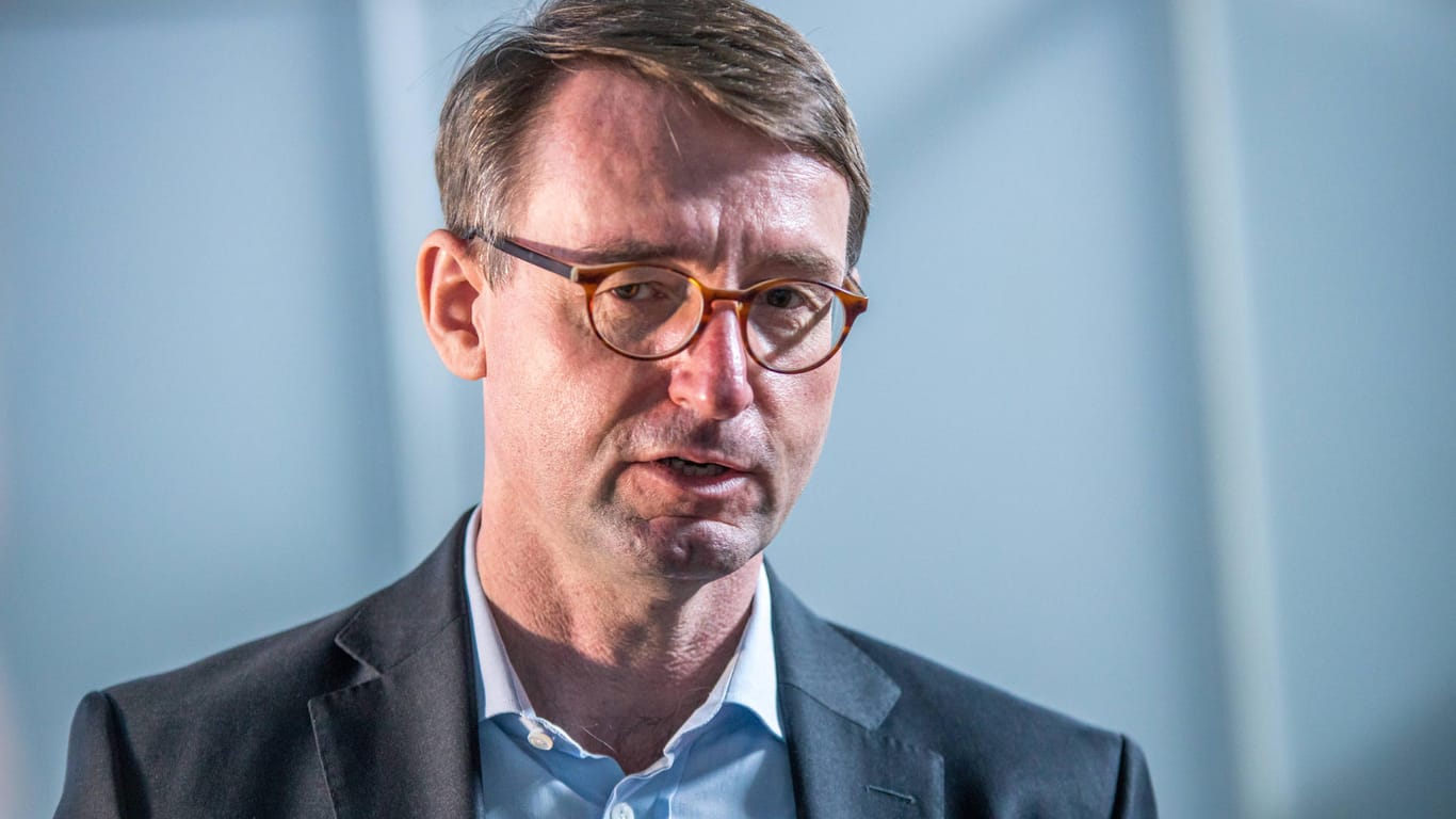 Der Innenminister des Freistaats Sachsen Roland Wöller (Archivbild): Der CDU-Politiker stellt sich auf mehr Flüchtlinge aus der Ukraine ein.
