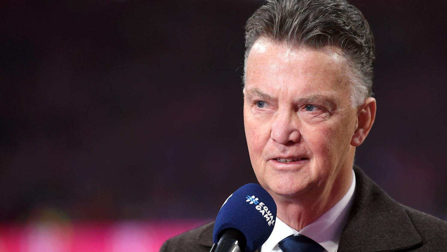 Louis van Gaal: Der niederländische Nationaltrainer darf nicht nach Katar fliegen.