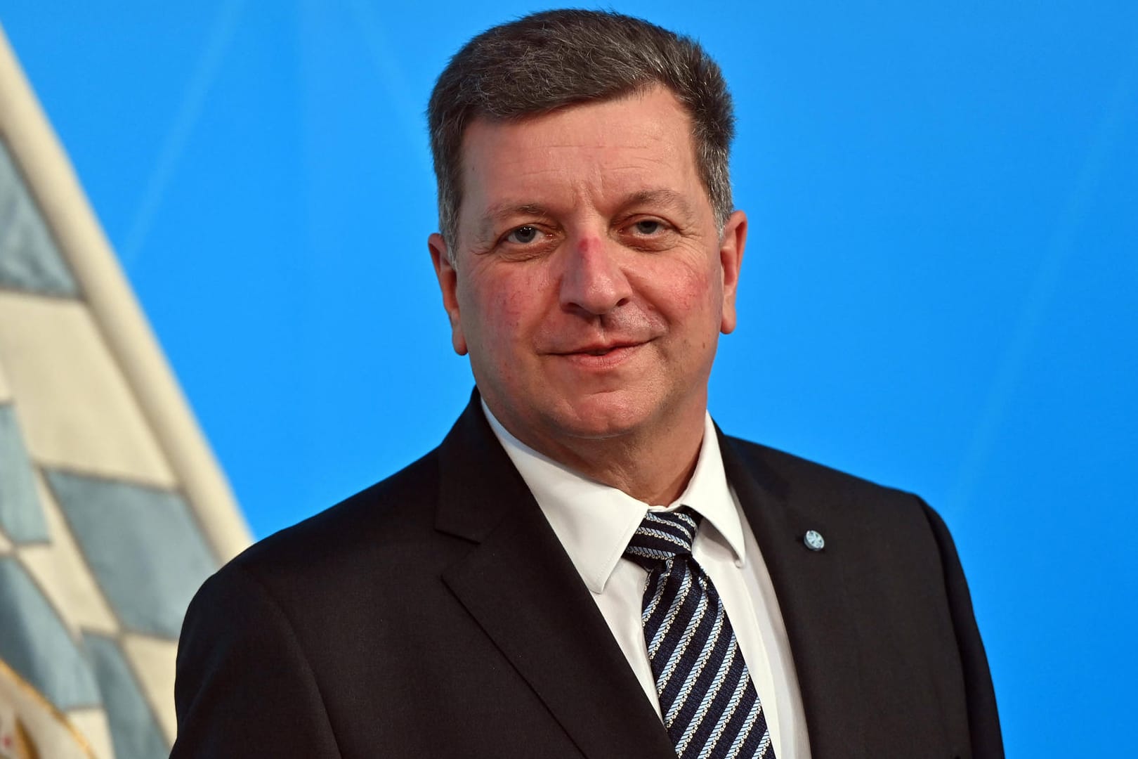 Bayerns Bau- und Verkehrsminister Christian Bernreiter (Archivbild): Der CSU-Politiker ist sich nicht sicher, ob der Bau des Konzerthauses finanziell machbar ist.
