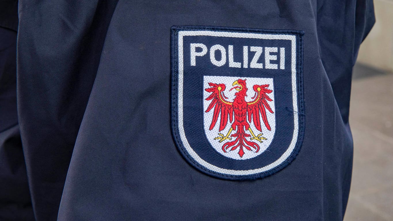Polizei Brandenburg (Symbolbild): Der Beamte trug auf Bildern eine Uniform der Waffen-SS.