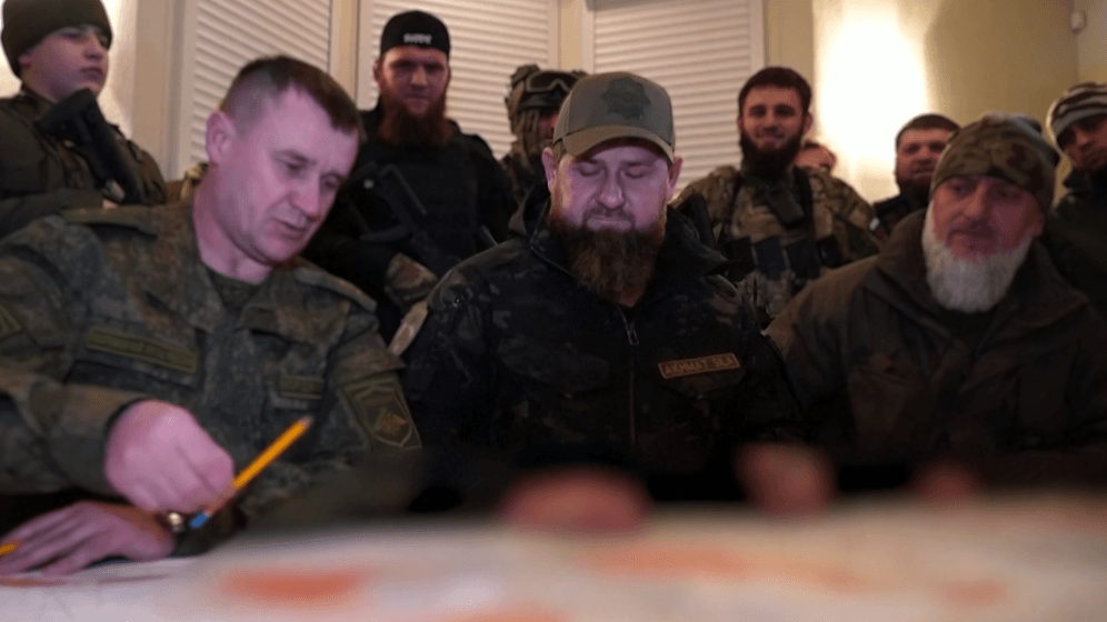 Tschetschenen-Anführer Kadyrow nutzt 175.000 Euro teuren Boxsack
