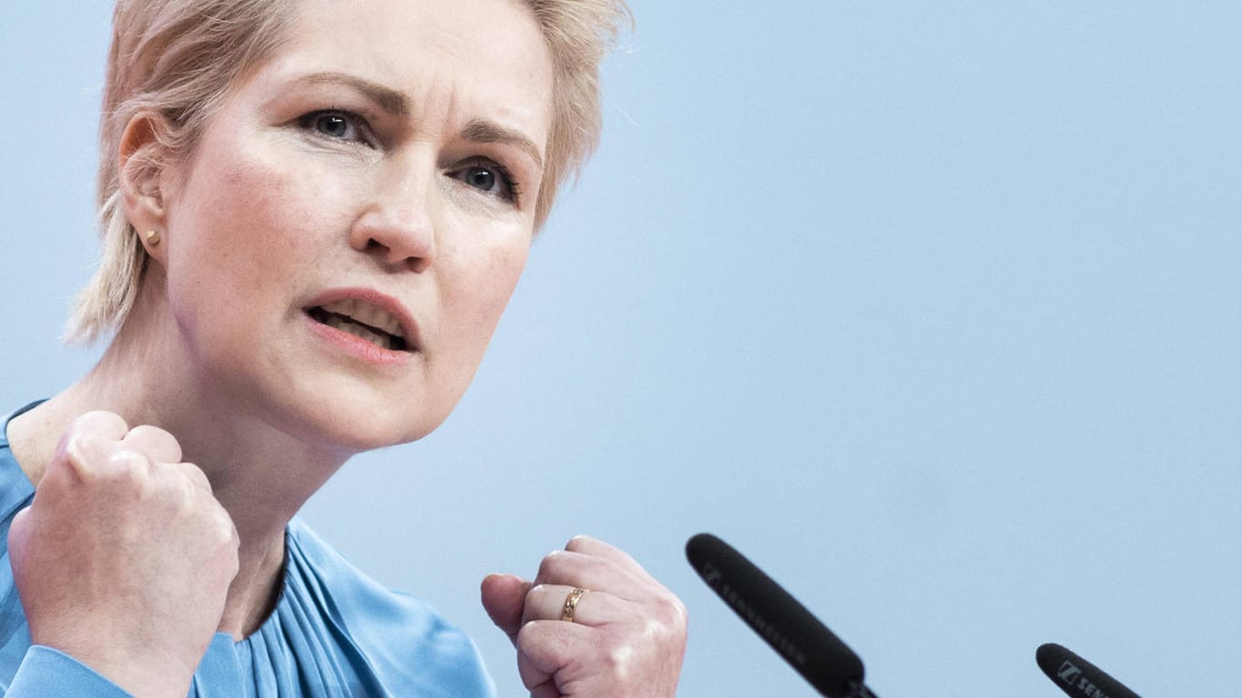 Manuela Schwesig (SPD): Die Ministerpräsidentin von Mecklenburg-Vorpommern räumt Fehler im Umgang mit der Pipeline Nord Stream 2 ein.