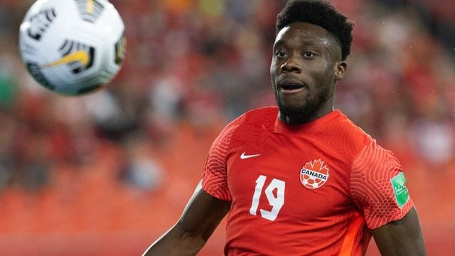 Bayern-Profi Alphonso Davies Bayern-Profi Alphonso Davies