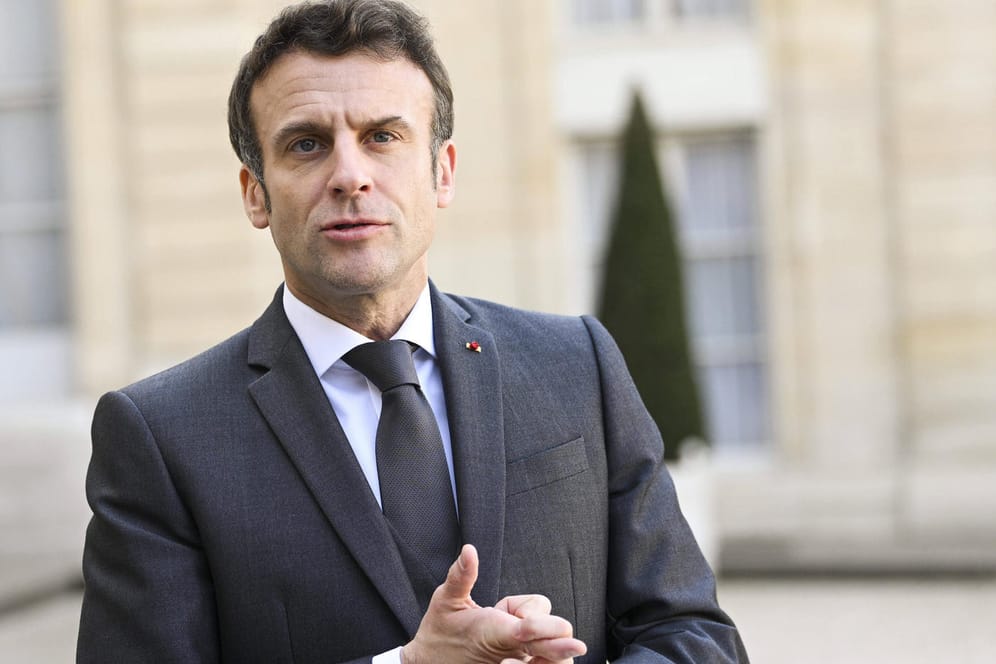 Frankreichs Präsident Emmanuel Macron: Im Gegensatz zu US-Geheimdiensten gingen die französischen nicht von einem Angriff Putins aus.