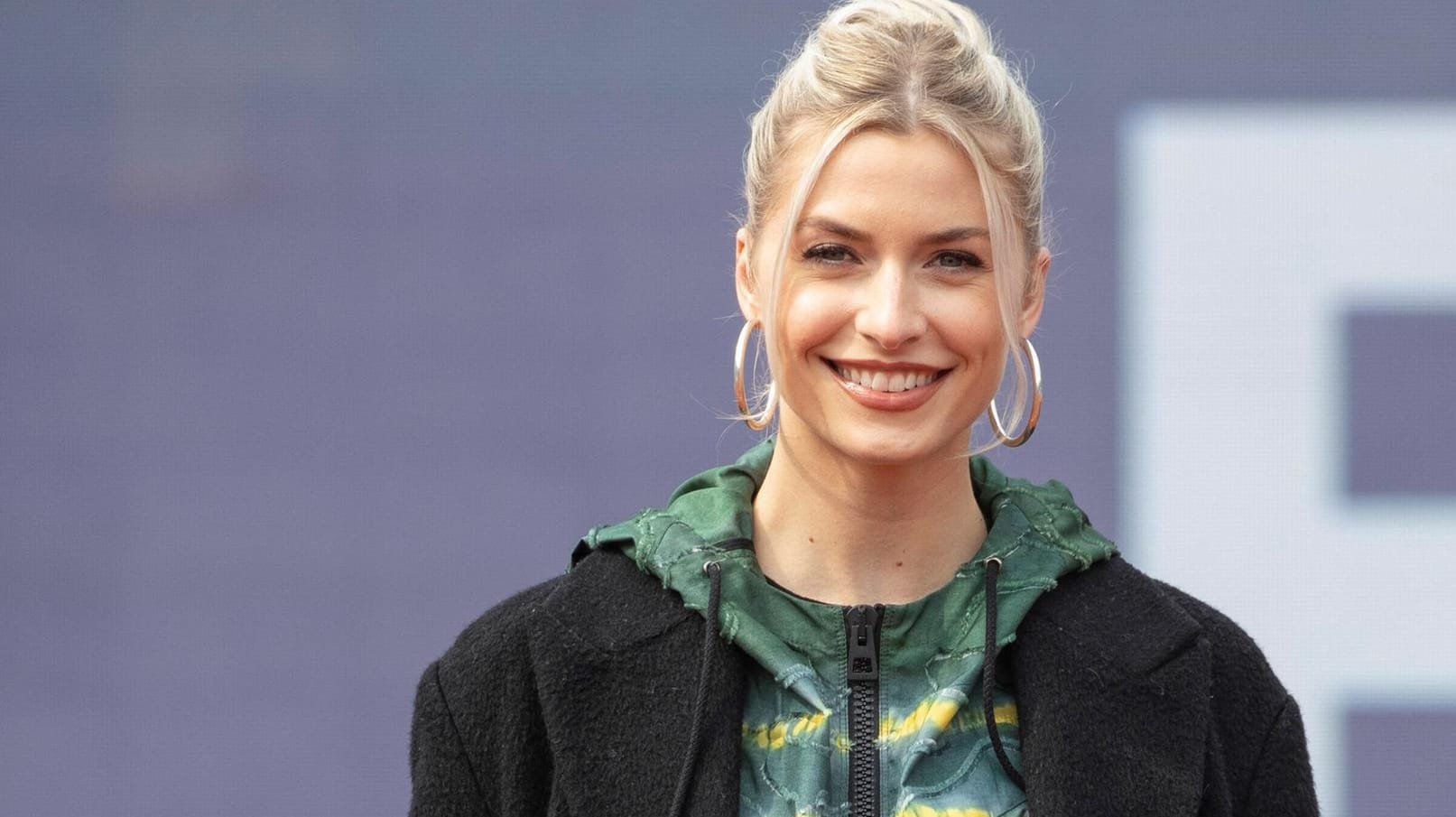 Lena Gercke: Sie stand bisher als Moderatorin auf der "The Voice of Germany"-Bühne.