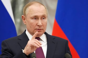 Wladimir Putin: Westliche Geheimdienste denken, er sei falsch informiert worden - der Kreml widerspricht.