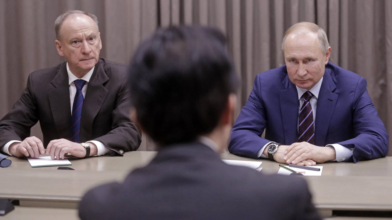 Patruschew und Putin: Der heutige Sekretär des Sicherheitsrates Nikolai Patruschew ist ein treuer Anhänger.