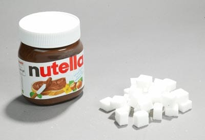 In 400 Gramm Nutella stecken ungefähr 28 Stück Zucker.