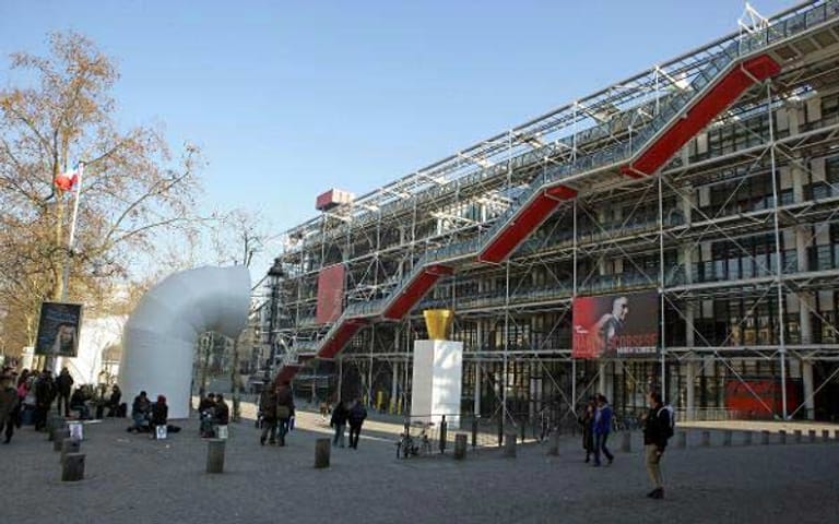 Das Centre Georges Pompidou mit dem Musée National d' Art Moderne in Paris.