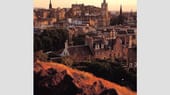 Blick vom Calton Hill auf Edinburgh