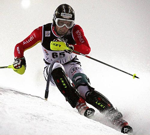 Ein Mann für den Slalom: Dominik Stehle. Der 22-Jährige startet für den SC Obermaiselstein und gab im Januar 2007 in Kitzbühel sein Debüt im Weltcup. Anschließend musste er wegen Kreuzbandverletzungen immer wieder pausieren. Seit November 2010 nimmt Stehle wieder an Rennen teil.
