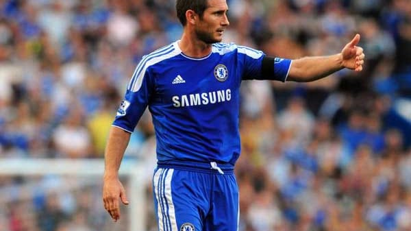 Frank Lampard gilt als einer der weltbesten Mittelfeldspieler. Der torgefährliche 33-Jährige zieht beim FC Chelsea im Mittelfeld die Fäden und stammt aus der Jugend von West Ham United. Auch Lampards Vater Frank senior spielte für die Hammers und schaffte es sogar bis in die englische Nationalelf.