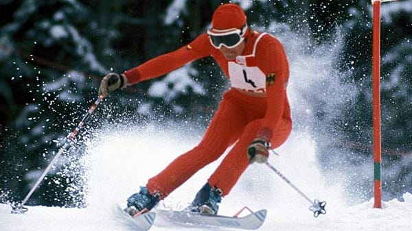 Rosi Mittermaier ist aber nicht nur bei den Sportjournalisten beliebt. 1974 erhält sie den Silbernen, 1976 den "Goldenen Bravo-Otto" der deutschen Jugendzeitschrift BRAVO.